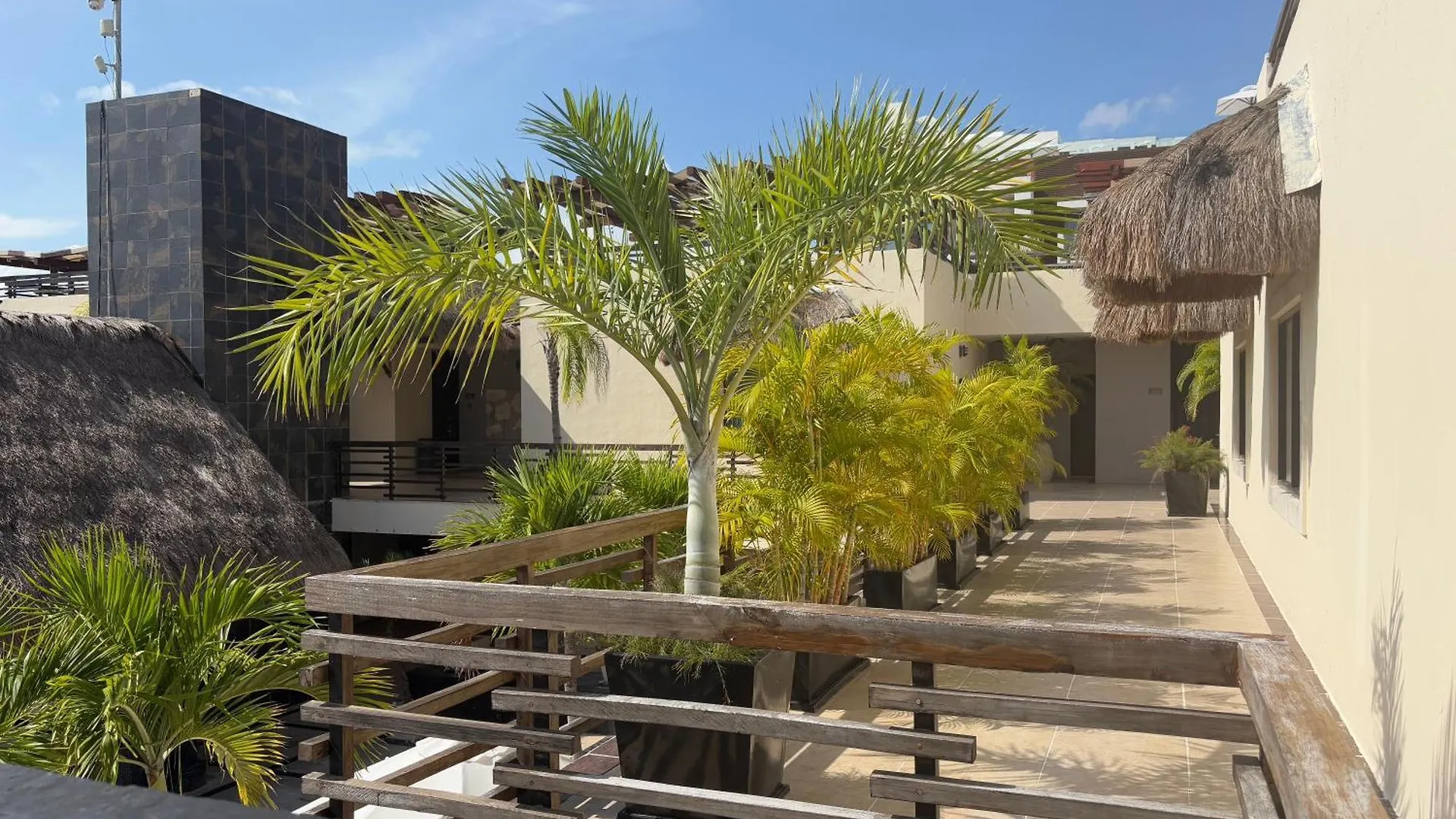 Awesome Apartment At Aldea Thai Beachfront Playa del Carmen 0*,