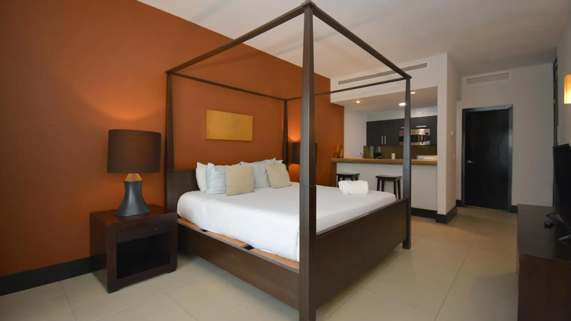 Awesome Apartment At Aldea Thai Beachfront Playa del Carmen 0*,