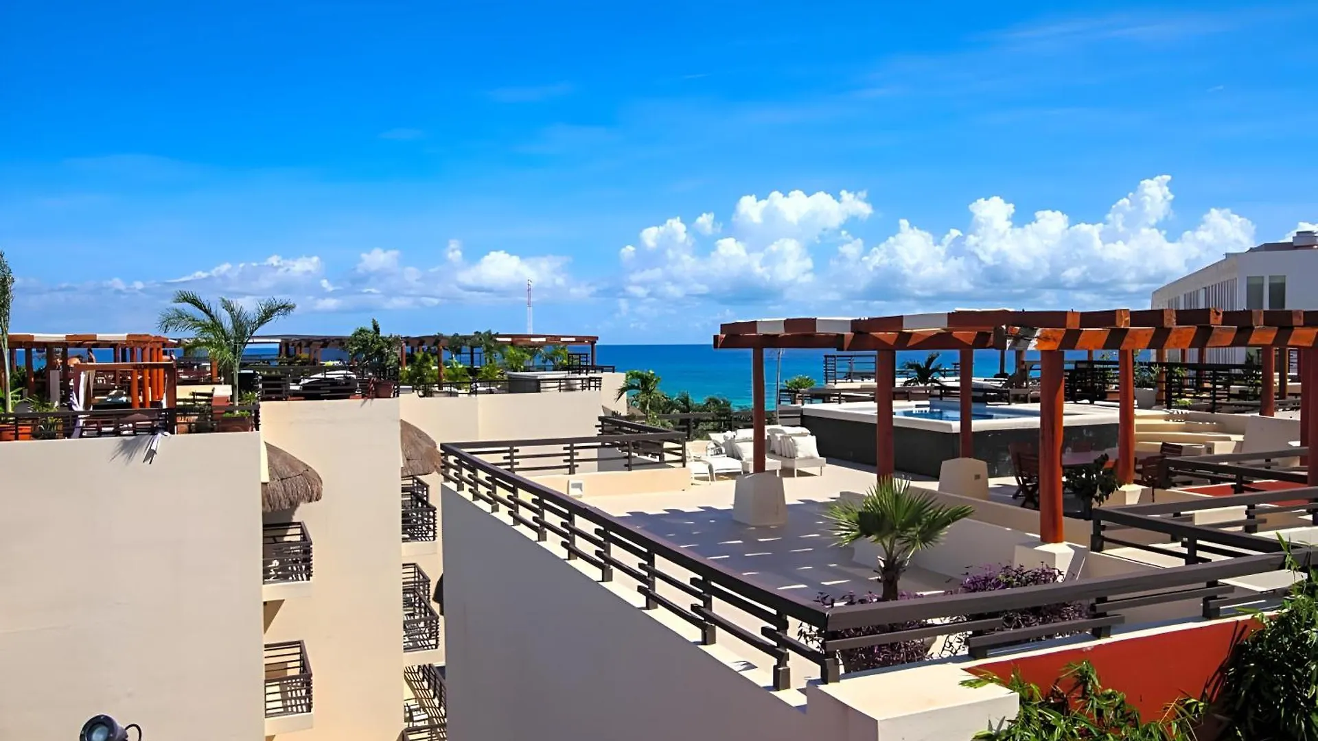 Apart-hotel Awesome Apartment At Aldea Thai Beachfront Playa del Carmen México