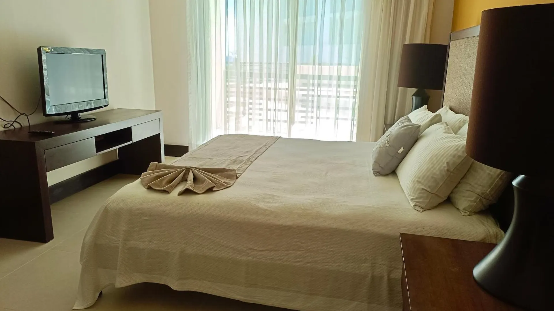 Awesome Apartment At Aldea Thai Beachfront Πλάγια Ντελ Κάρμεν Ξενοδοχείο με διαμερίσματα